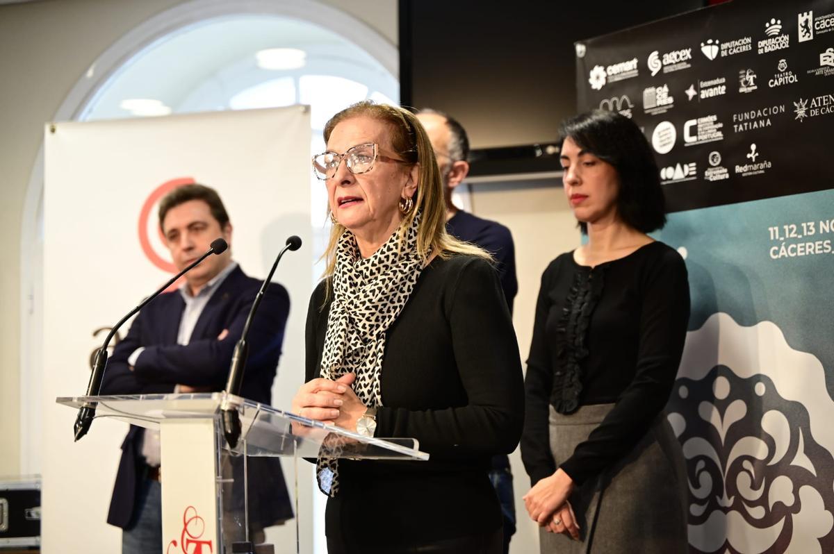 Carmen Hernán inaugura la MAE de 2025.