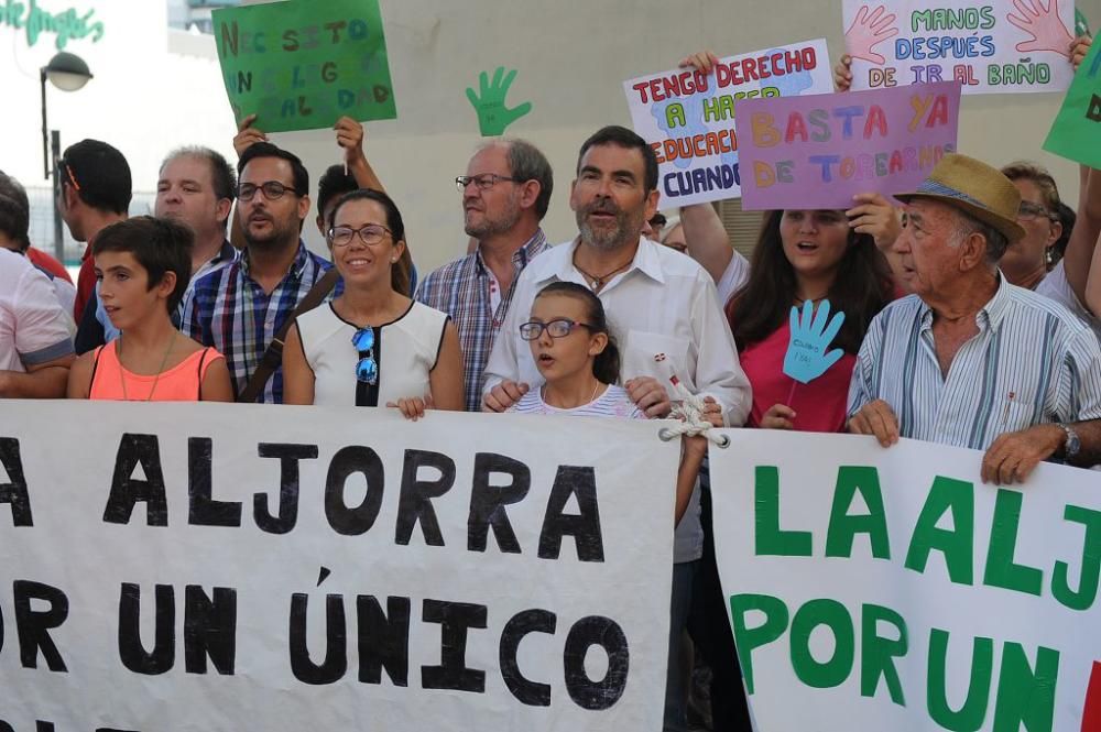 Manifestación de los padres de La Aljorra