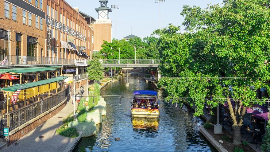 La acción nunca se detiene en Bricktown, el corazón de Oklahoma City