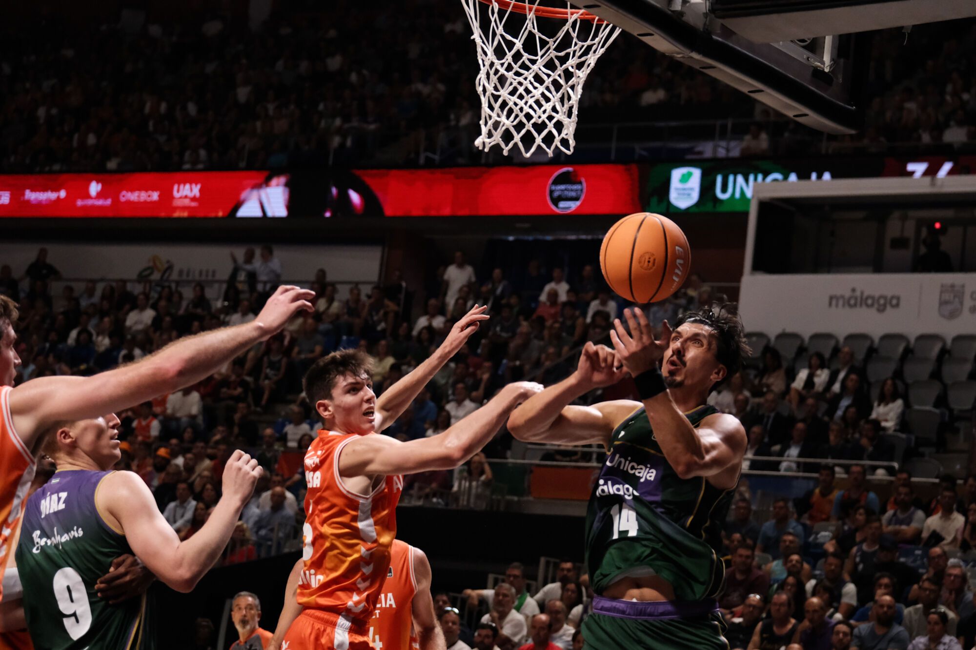 Unicaja - Valencia Basket en el Supercopa de Baloncesto 2025.