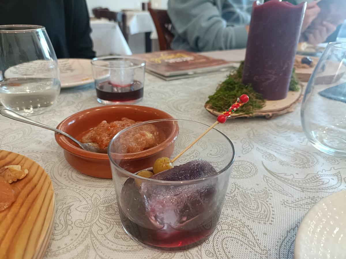 Probar la gastronomía de Riba-roja no puede faltar en nuestras escapadas.