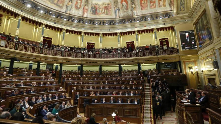 El Congreso aumenta su presupuesto.