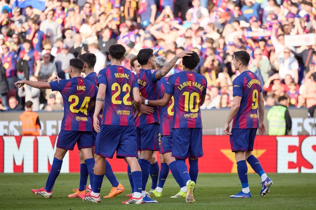 El Barça celebró un triunfo de líder ante el Levante