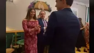 Una murciana finge que sabe bailar sevillanas para ligar y el vídeo recorre España entera: "Miramos pero no juzgamos"