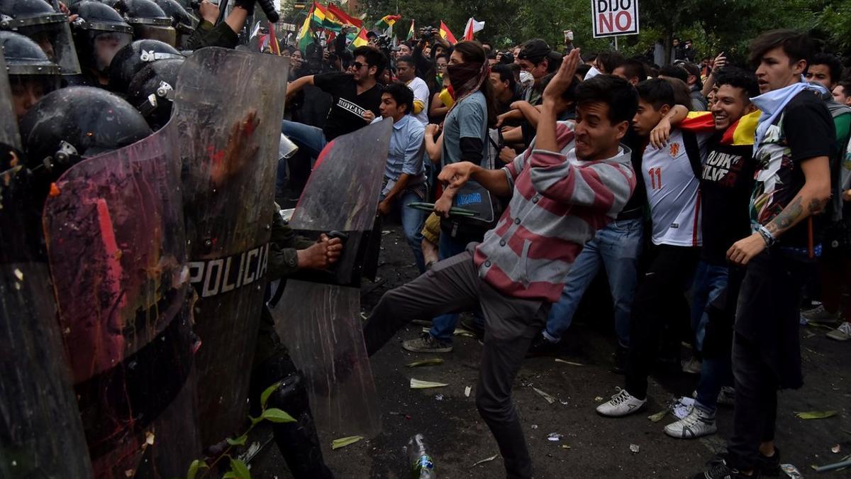 La Paz protesta contra Evo