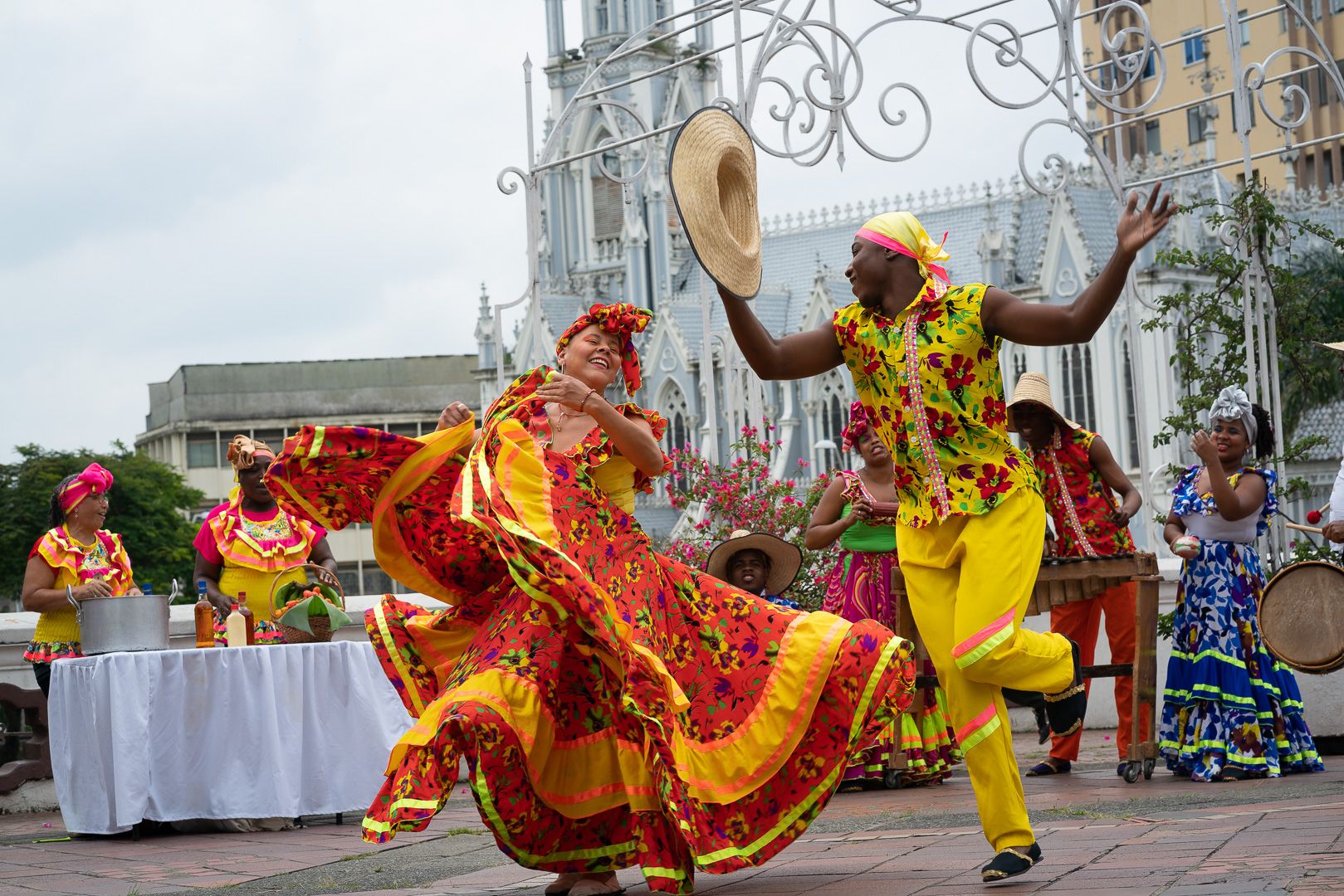 Colombia: colores, música, cercanía de la gente, contras tes geográficos