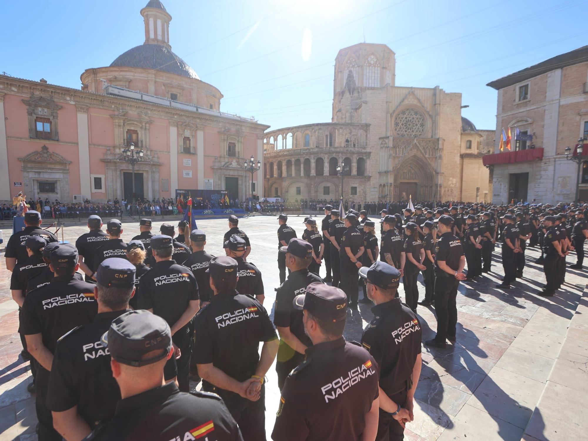 La Policía Nacional de Valencia celebra el Día de los Santos Ángeles Custodios