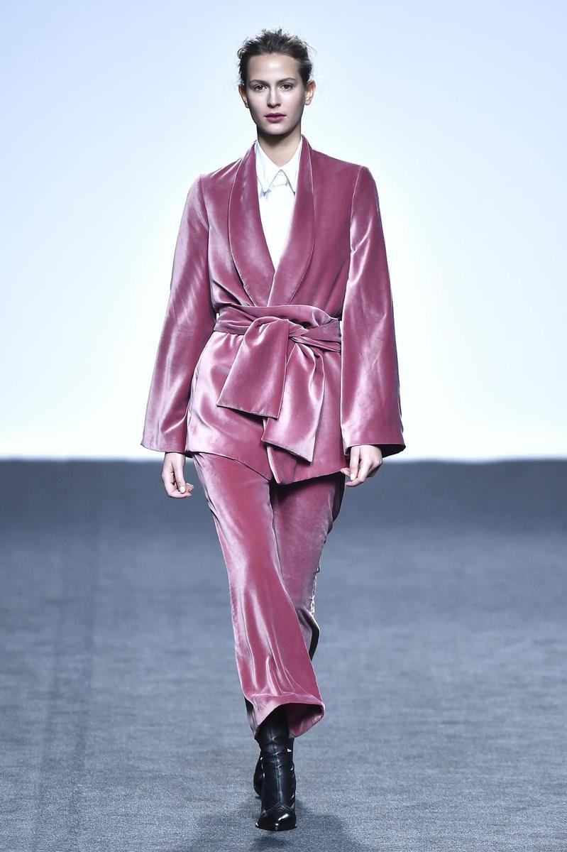 Ángel Schlesser otoño-invierno 2017/2018: la joya de la colección