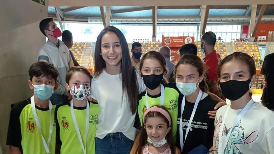 Deportistas del Furyo junto a la medallista olímpica Adriana Cerezo