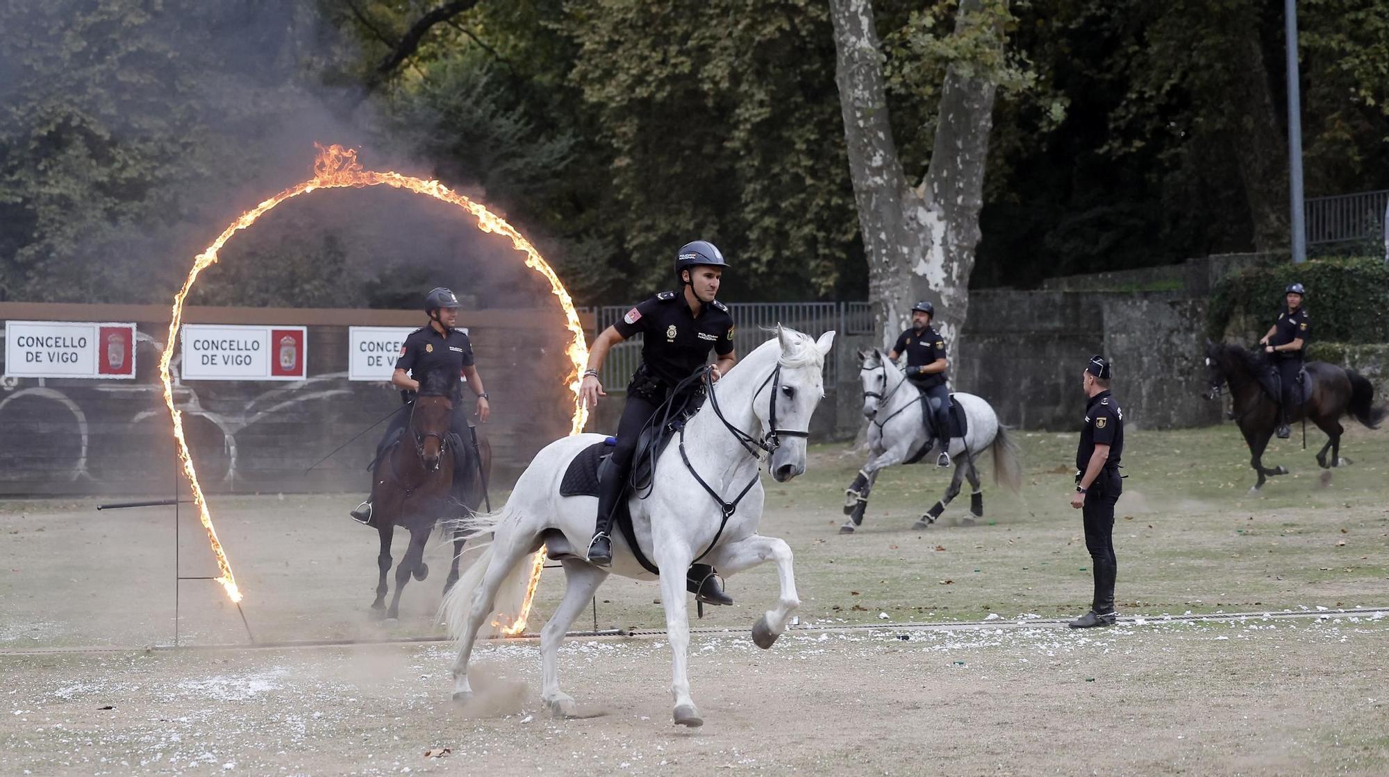 Exhibición de la Policía Nacional en el auditorio de Castrelos en Vigo
