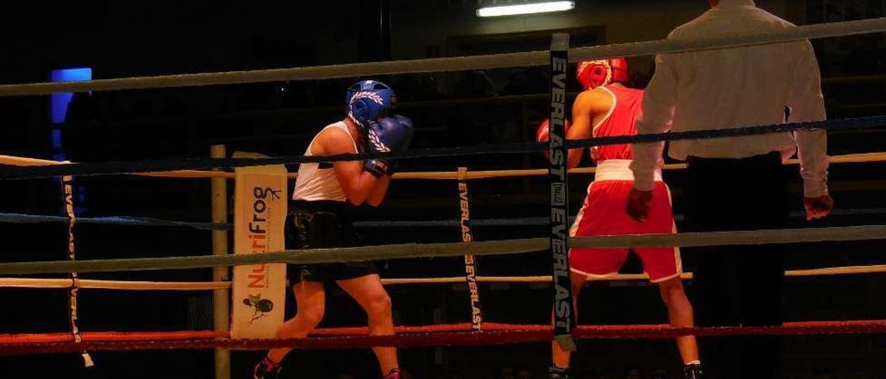 Uno de los combates de la última velada celebrada en Cangas de Onís.