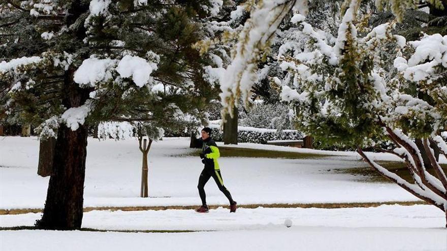 Zaragoza activa el Plan de Protección Civil ante el riesgo de nevadas