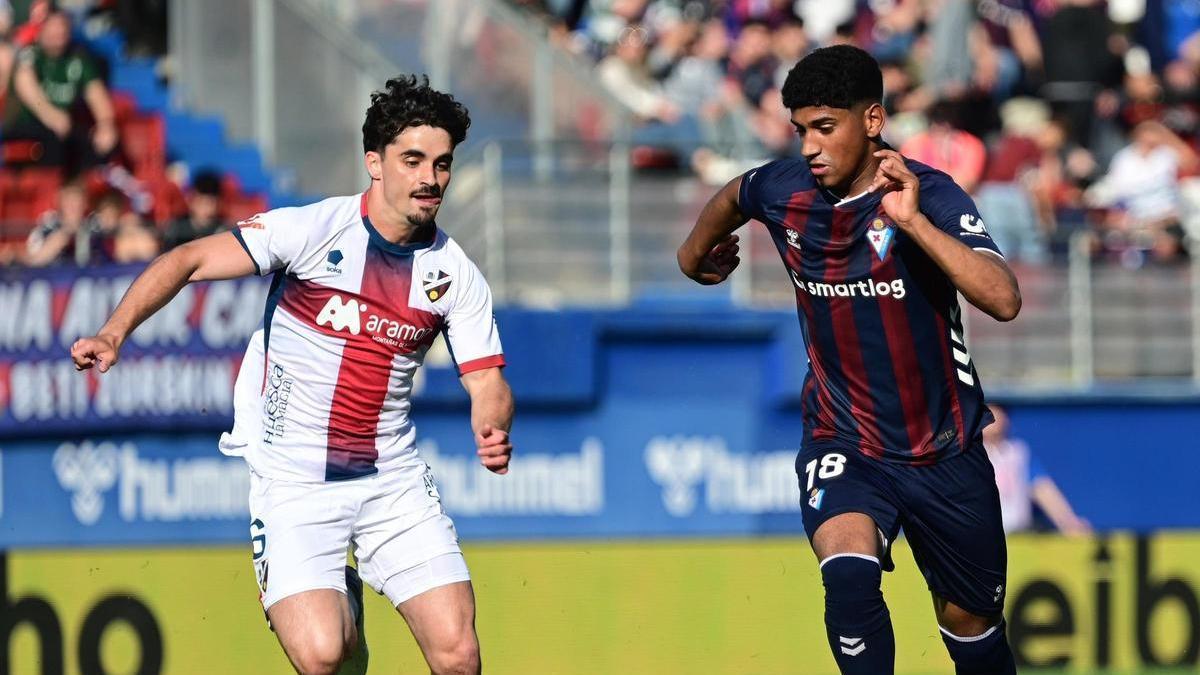 El Huesca se pega otro tiro en el pie en Eibar. La crónica del Eibar ...