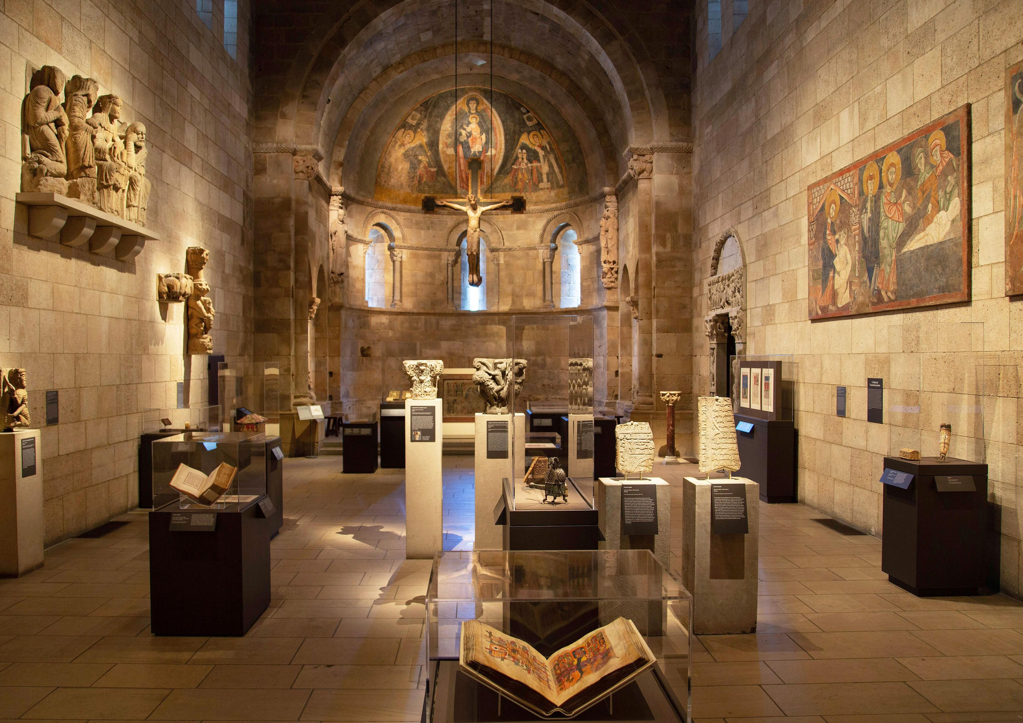 El ábside de Fuentidueña, que hoy en día está en The Cloisters, un espacio dependiente del Metropolitan Museum, en Nueva York.