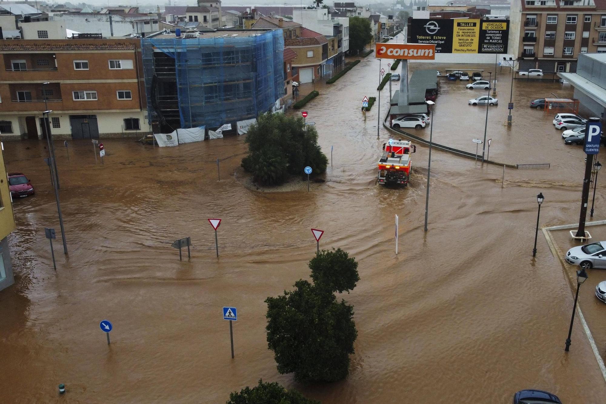 Las imágenes de una semana de miedo, desesperación y solidaridad tras el peor desastre natural vivido por la Comunitat Valenciana