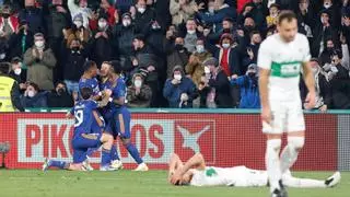 El Real Madrid amarga la noche al Elche con una remontada en la prórroga