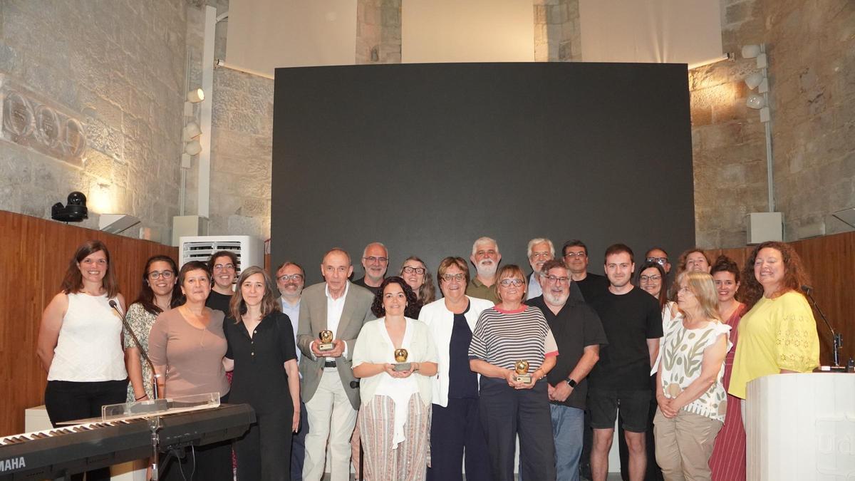 Josep Fernàndez Menchón, la Zona Escolar Rural (ZER) Empordà i la Trobada de Música Tradicional del Ripollès han estat reconeguts amb els Premis Mestres 68.