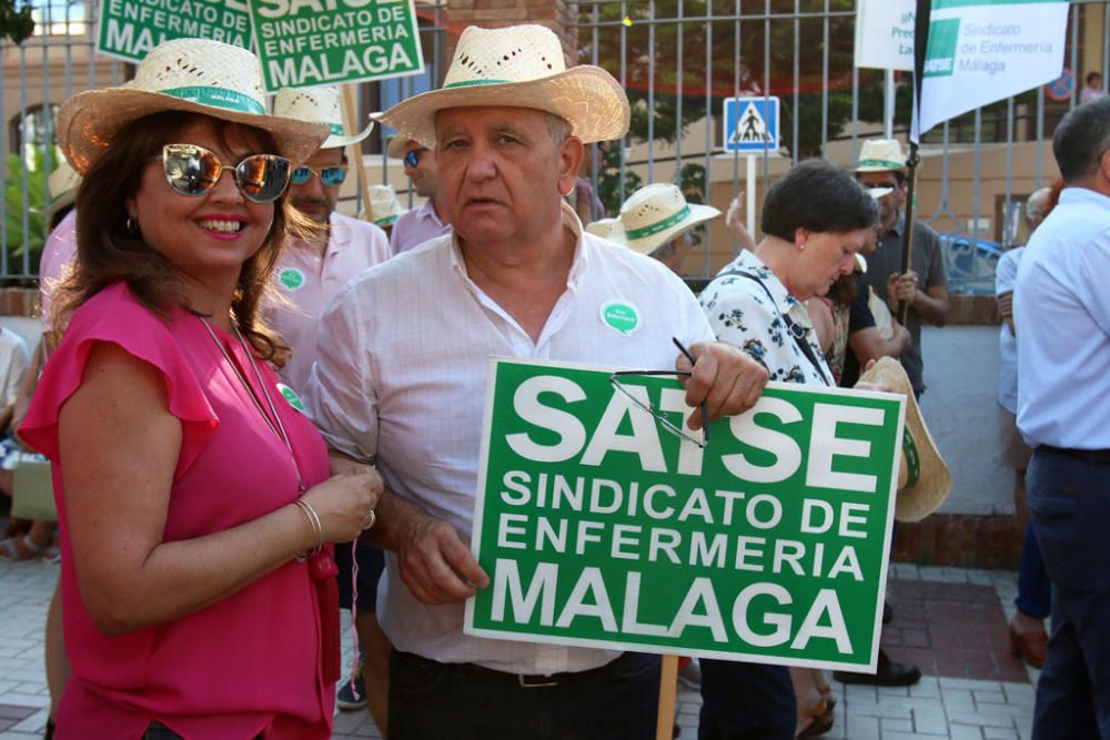 Bajo el lema '¡¡Hartos de mentiras e incumplimientos!!' cientos de personas han recorrido la ciudad desde el Hospital Civil hasta el Hospital Noble