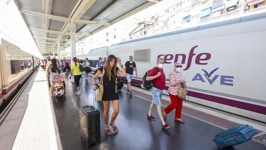 Línea de AVE entre Ourense y Alicante: precios, tarifas y duración del viaje