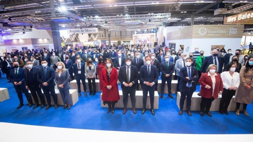 Asistentes al acto del Día 
de la Región de Murcia 
en Fitur. carm