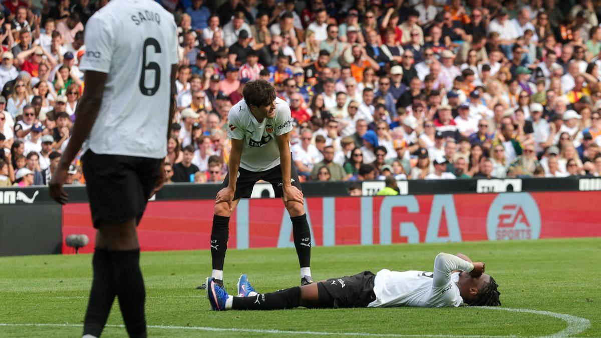 El Valencia CF elige agonizar hasta el final: Miedo al Sevilla-Real Sociedad