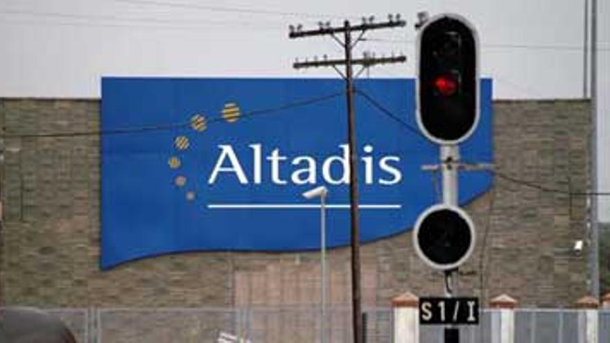 Altadis alerta que la ley antitabaco afectará a la planta de Palazuelo