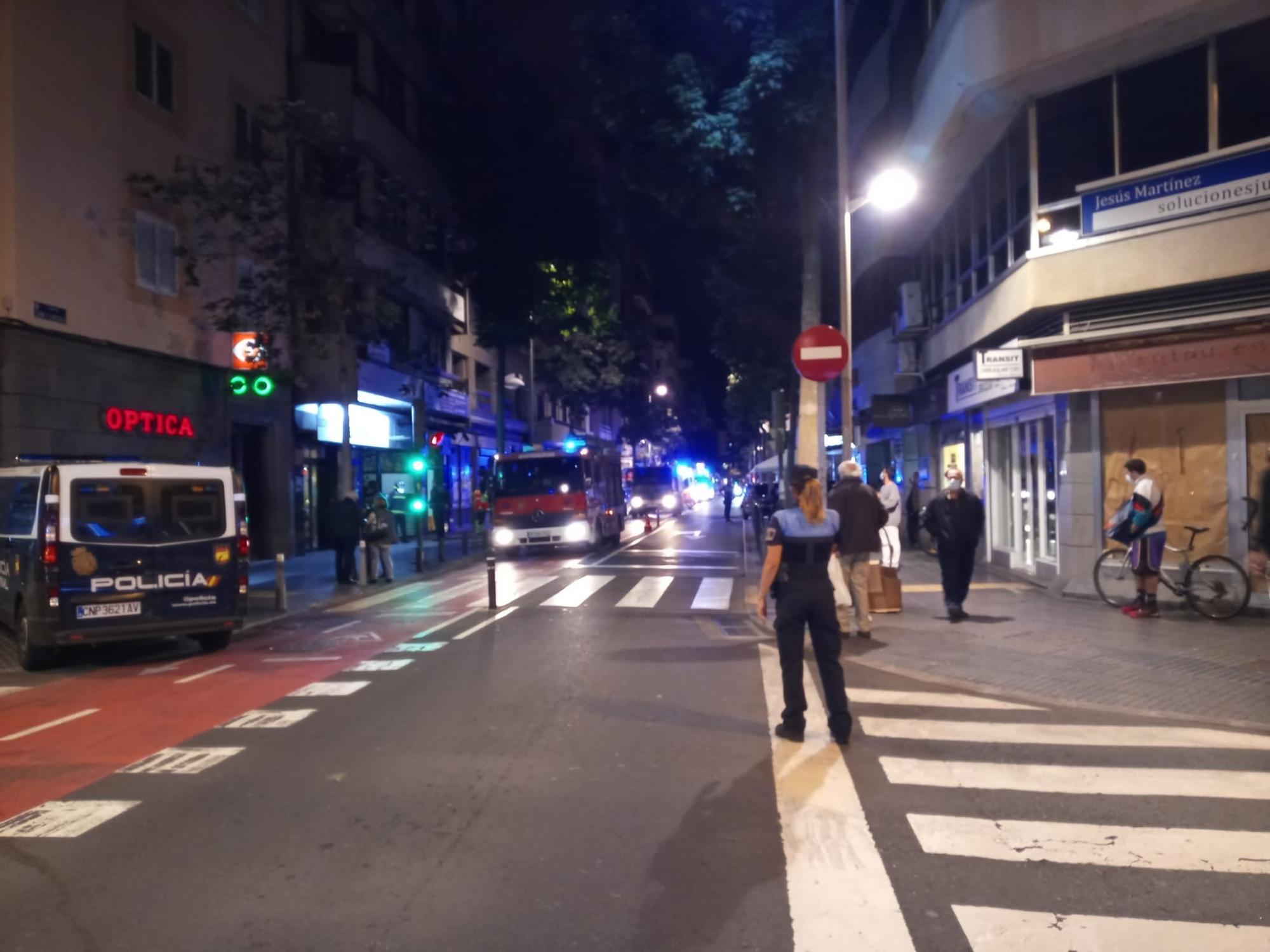 Incendio de una vivienda en León y Castillo