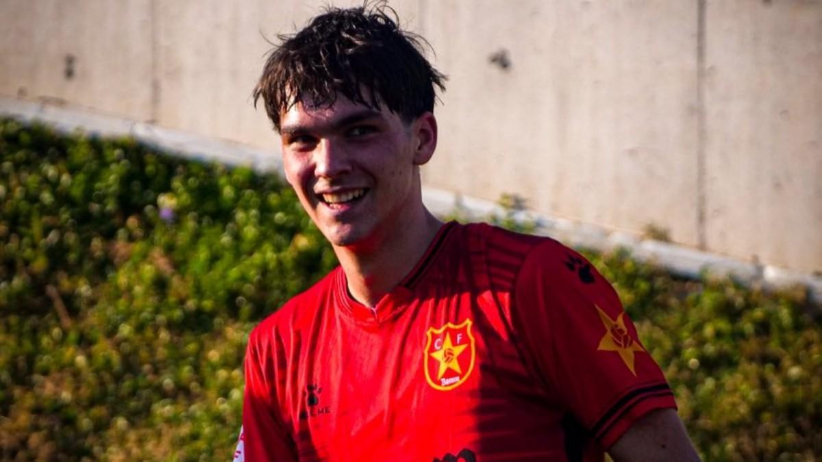 Nico marcó el único gol de la Damm