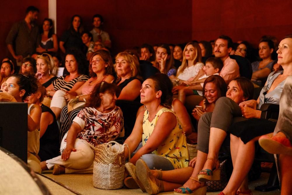 El Club Diario de Ibiza se abarrotó ayer por completo en la I Jornada Gestionando Familias