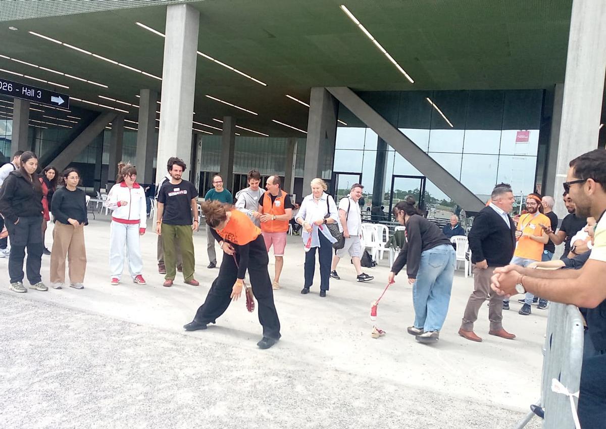 Es van practicant activitats com les bitlles catalanes o el llançament d’espardenya