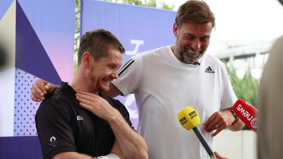 Jurgen Klopp junto a su inseparable amigo Wojtek Czyz en París