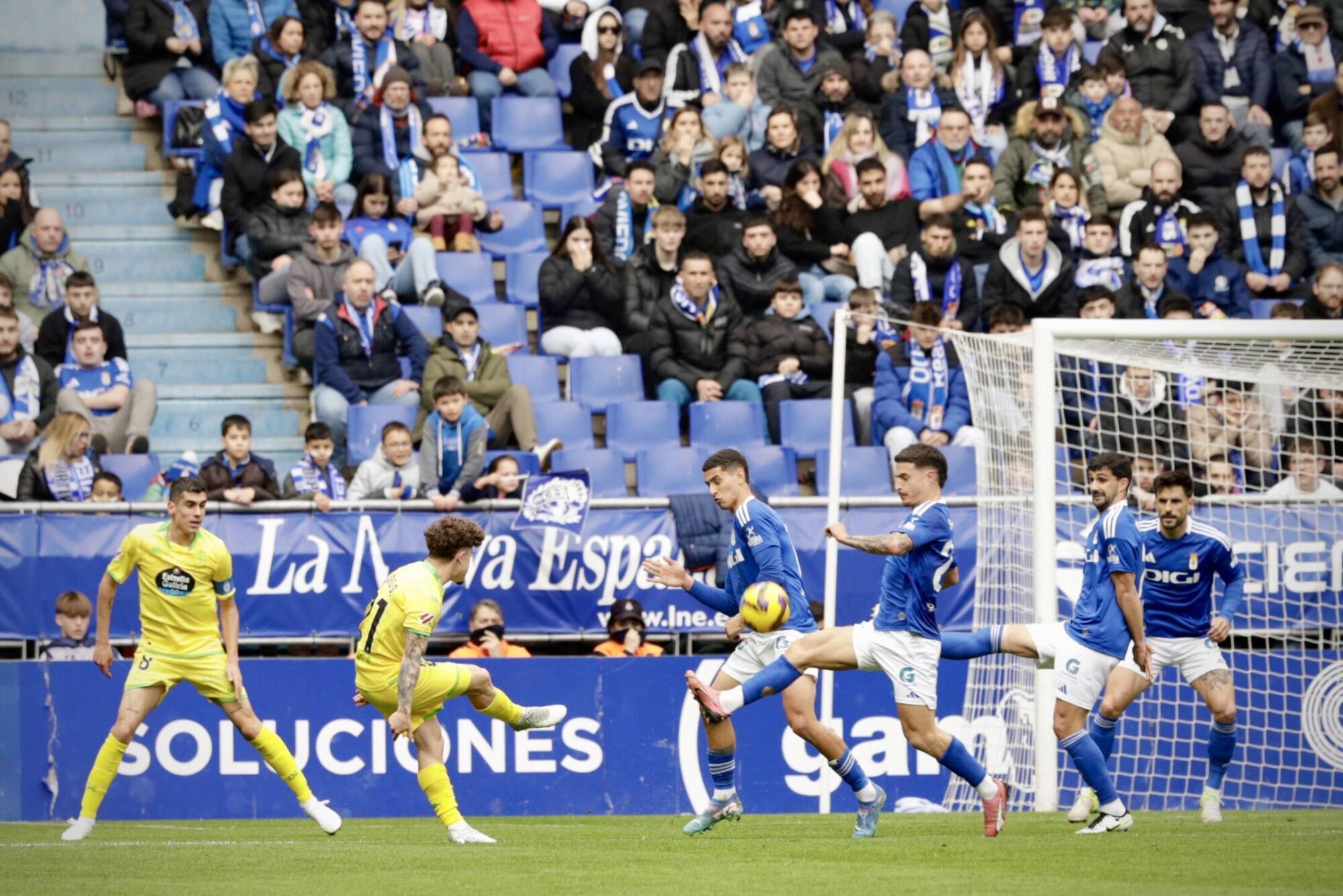 Así fue el partido entre el Real Oviedo y el Deportivo de La Coruña