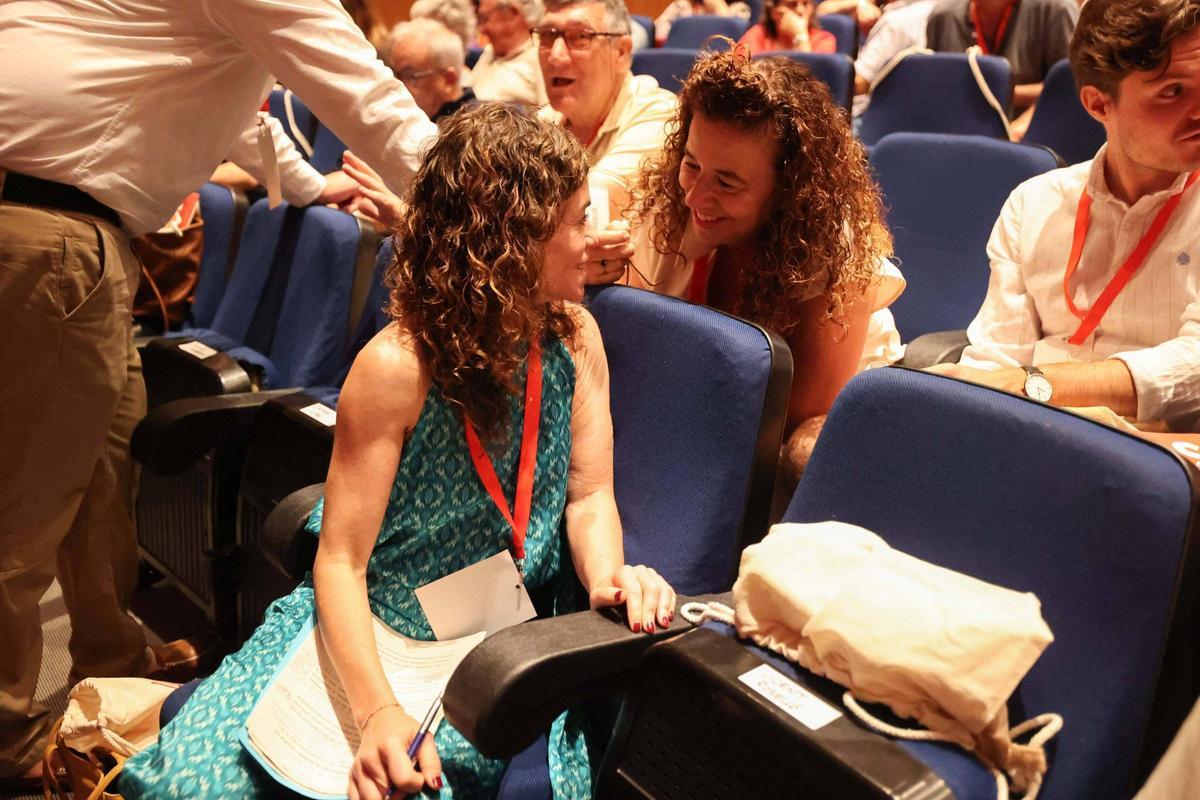 Armengol hace el avestruz y no  acude al congreso socialista de Ibiza