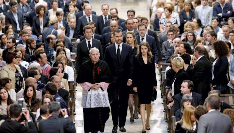 Fotogalería del funeral por las víctimas del tren de Santiago