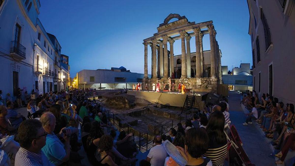 'Agusto en Mérida' en el Templo de Diana