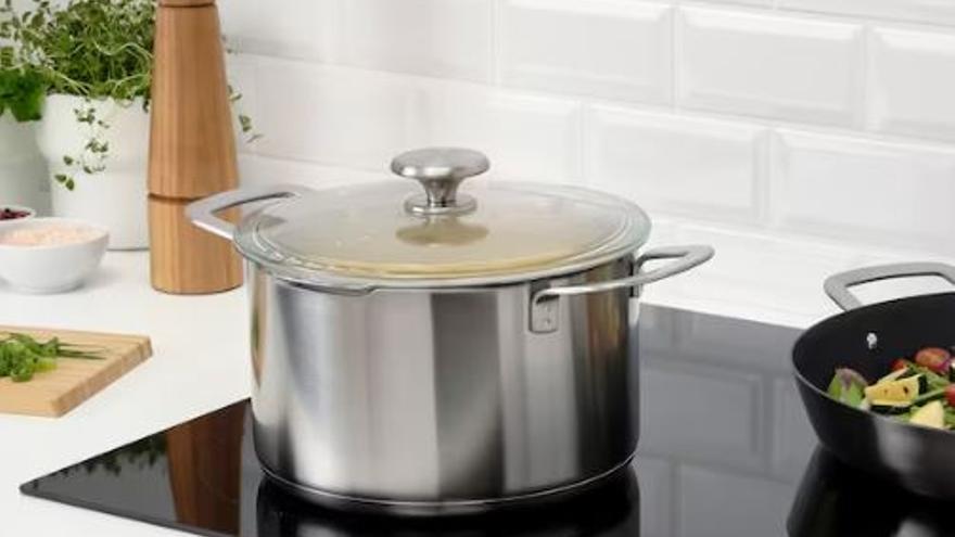 La olla Hemkonst de Ikea, ideal para preparar pasta o sopa