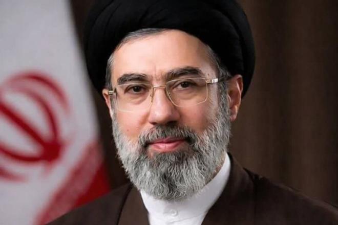 Mojtaba Khamenei amenaça d'obrir més fronts de guerra i assegura que l'Iran mantindrà el tancament de l'estret d'Ormuz