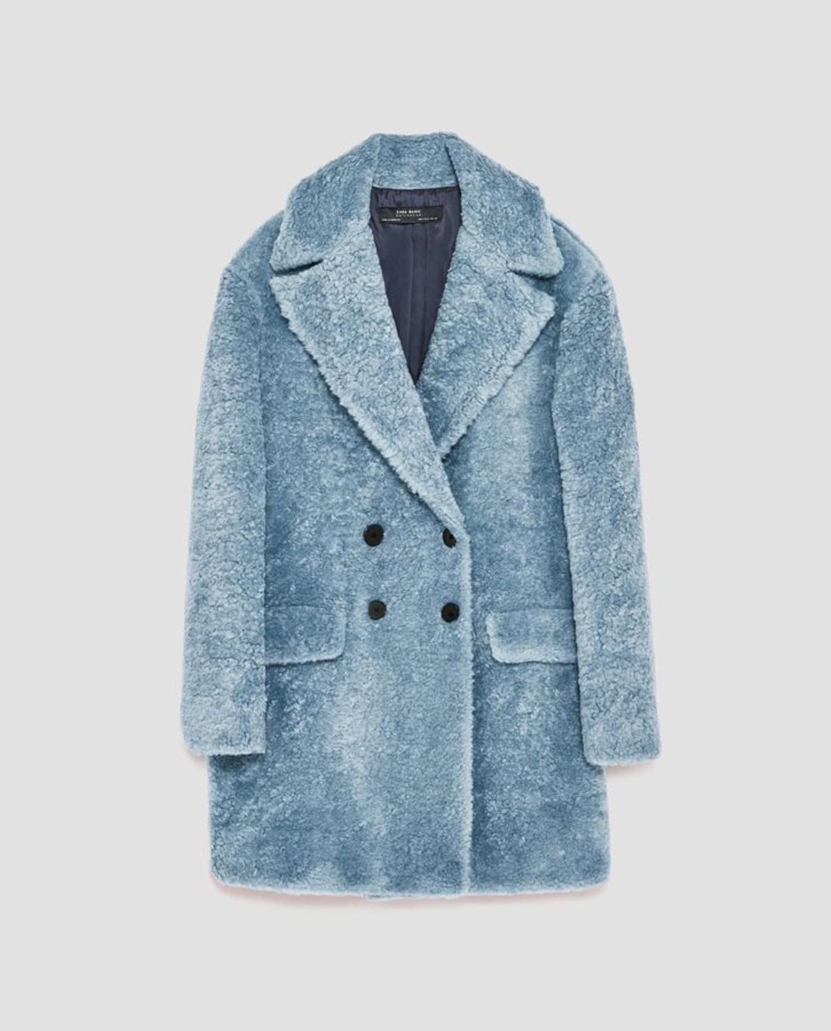 'Shopping' para el Black Friday: abrigo azul, de Zara
