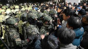 El presidente de Corea del Sur retira la ley marcial tras el rechazo del Parlamento