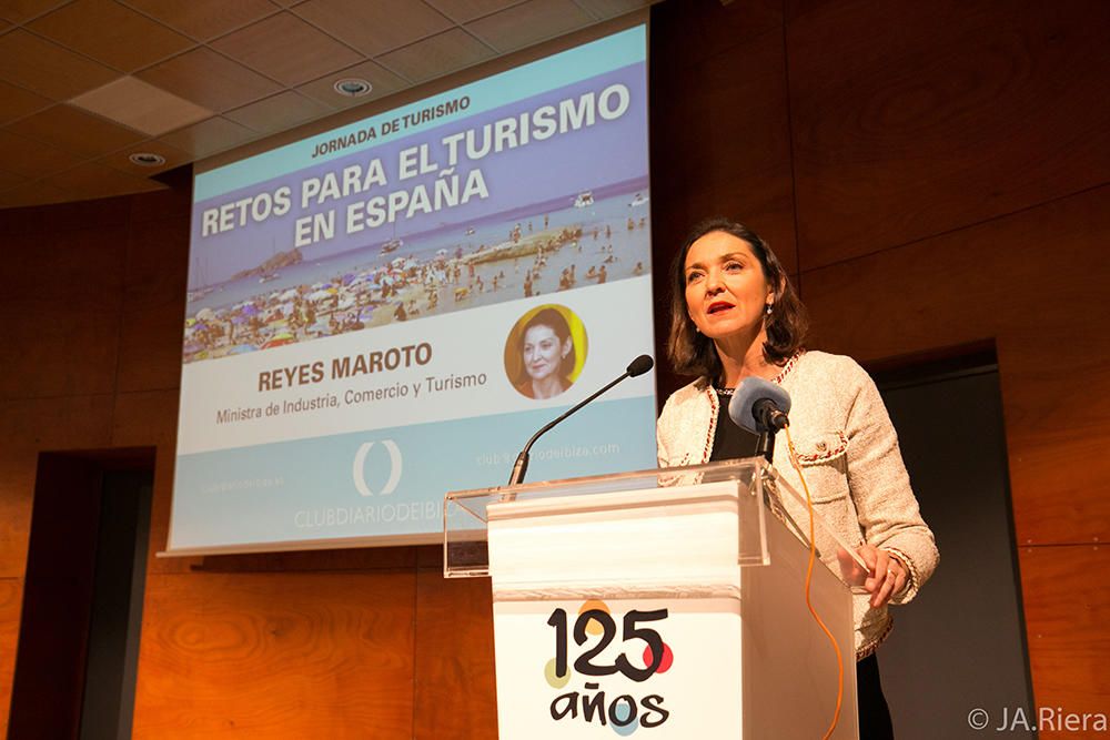 La ministra de Turismo Reyes Maroto, en Ibiza