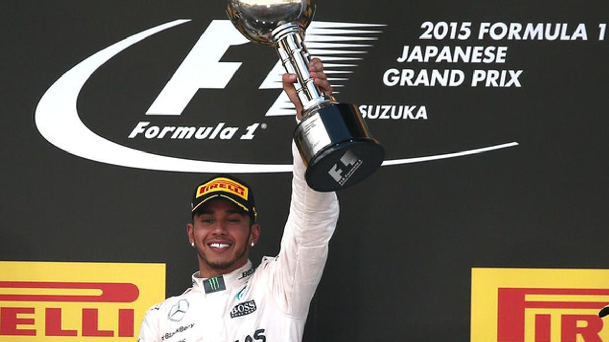 Lewis Hamilton celebra su victoria en el Gran Premio de Japón