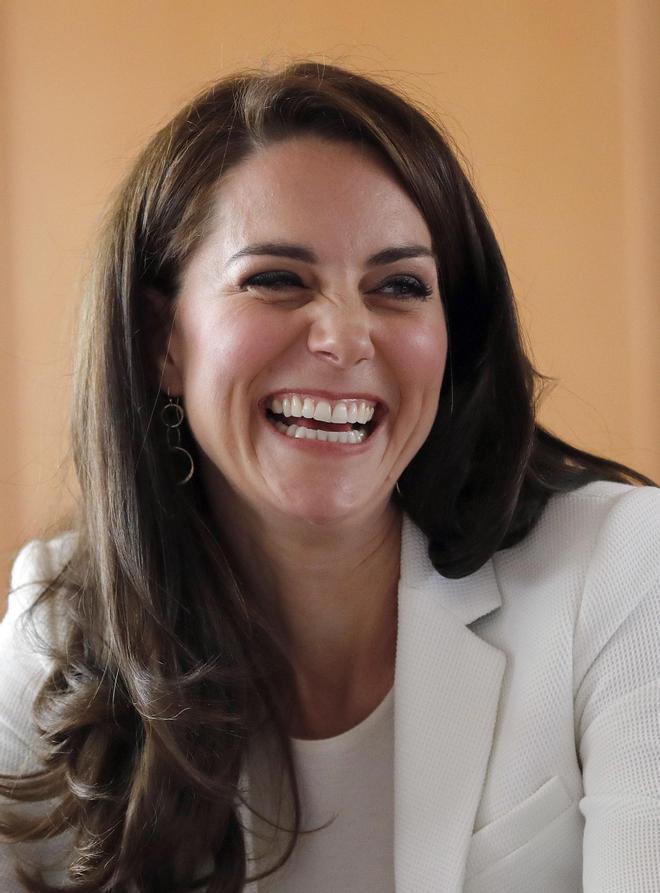 Kate Middleton derrocha simpatía en el Centro de Vela y Deportes Acuáticos de Docklands