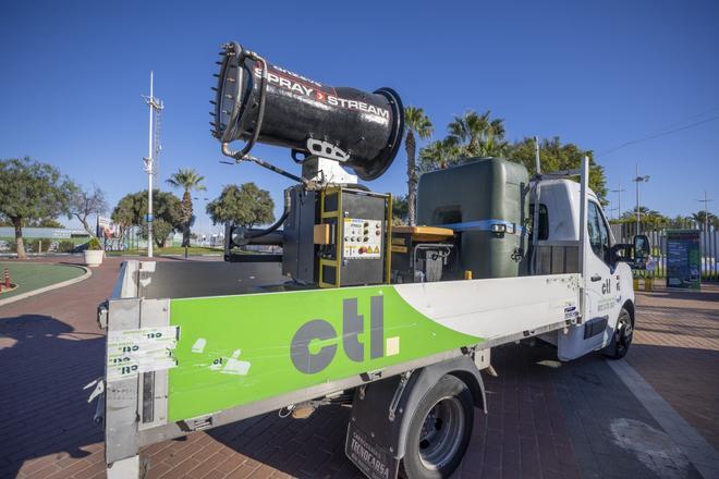 Presentación de los medios materiales con los que va a trabajar la empresa que combate las plagas en Torrevieja