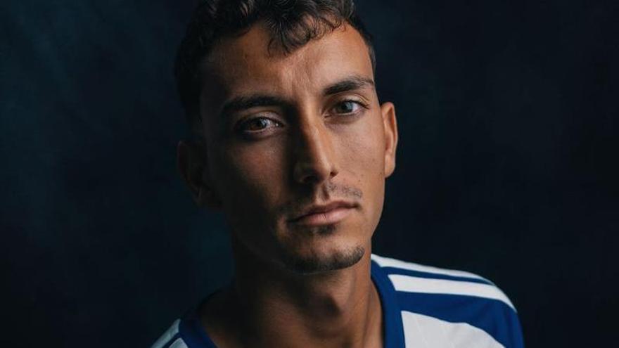 El Real Zaragoza hace oficial por fin el fichaje de Rubén Iranzo y acaba con el 'culebrón'. "No veo la categoría al venir, sino el club que es y la afición que tiene"