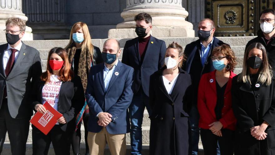 Els representants d&#039;ERC, JxCat, PDeCAT, la CUP, Òmnium Cultural i Amnistia i Llibertat davant del Congrés