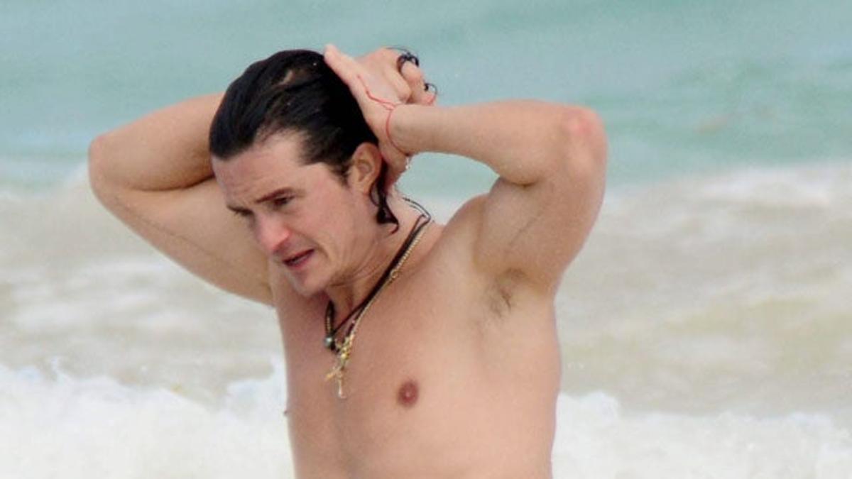 Orlando Bloom disfruta de unos días de playa