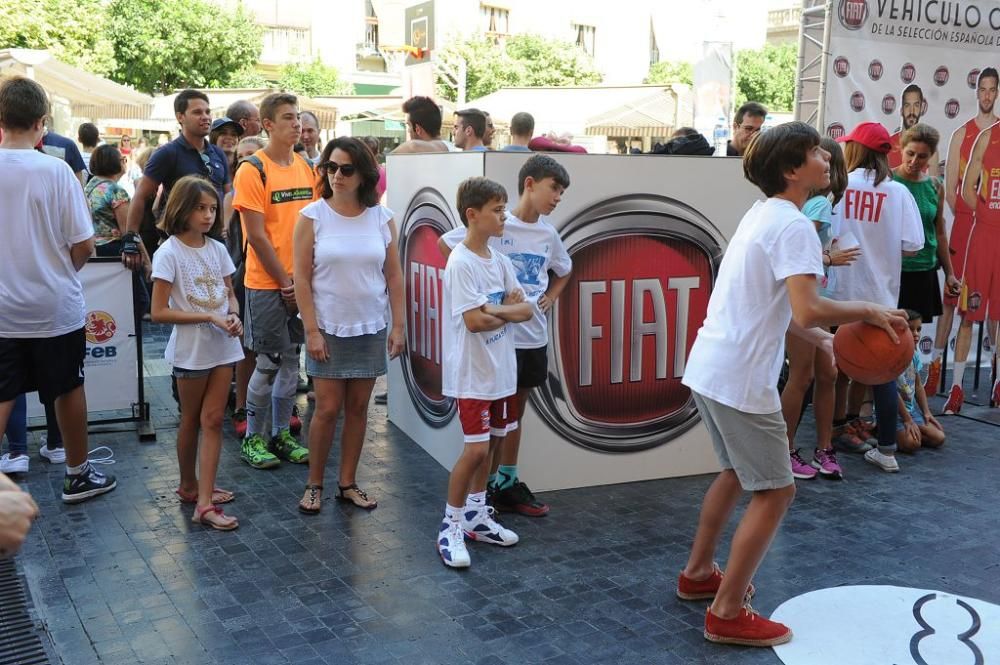 Baloncesto 3x3 en la Plaza Belluga