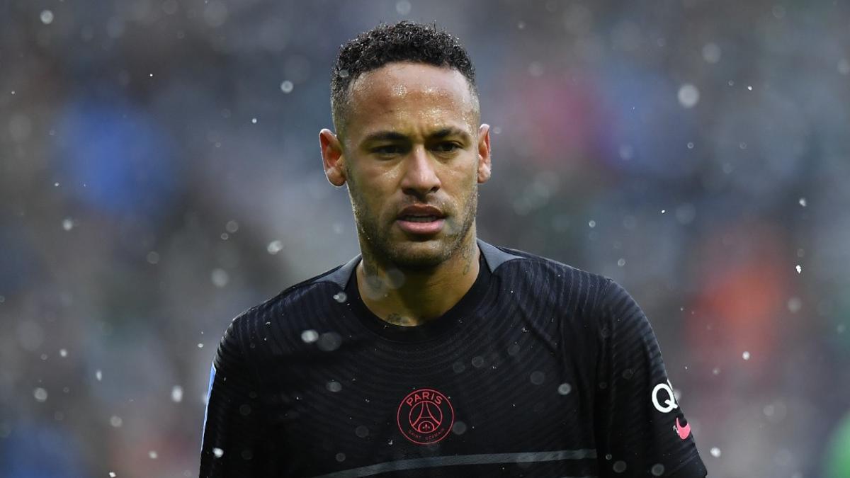 Neymar ante el Saint-Étienne