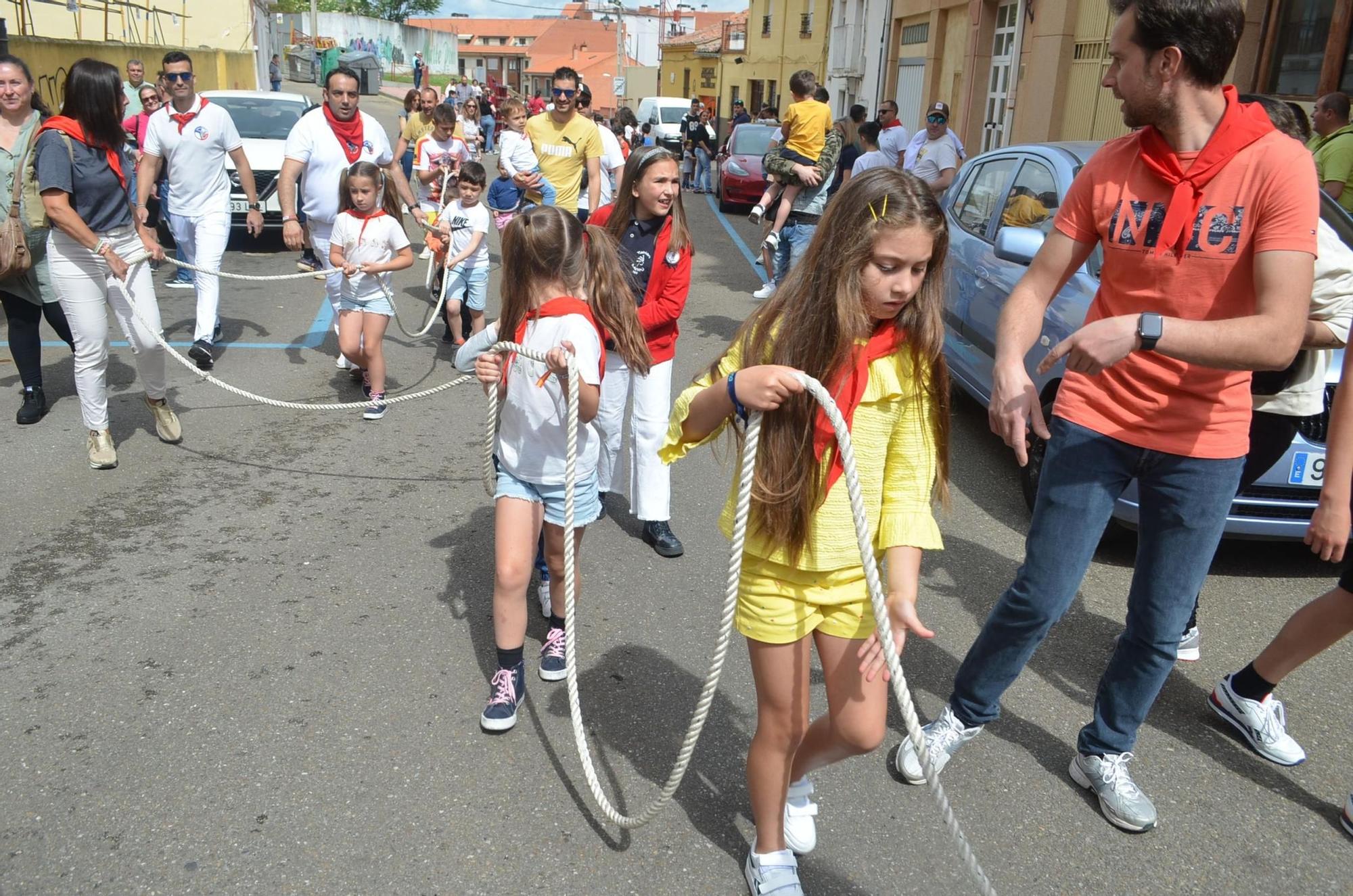 GALERÍA | Así de bien lo pasan los niños con los carretones de Gente del Toro, en Benavente