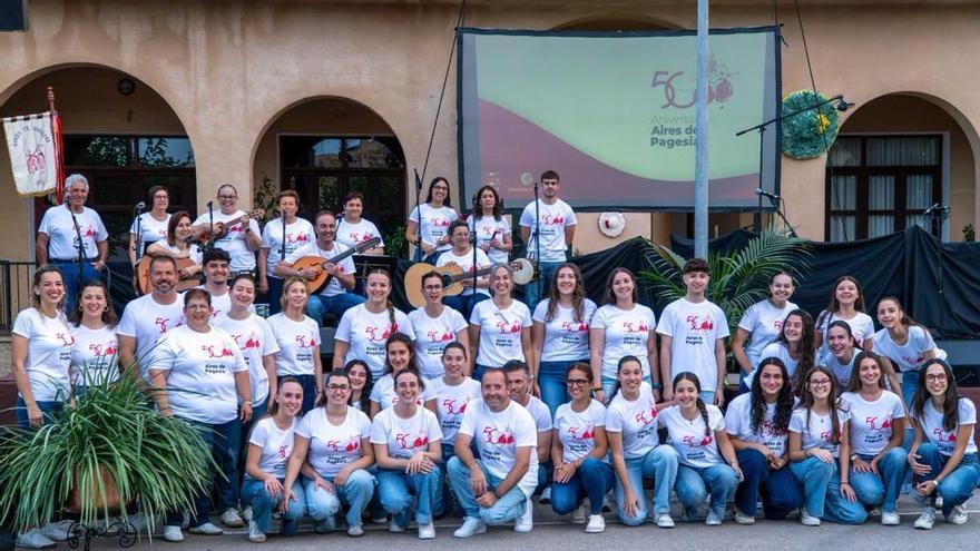 El ‘ball de bot’ conquista Sant Joan en los 50 años de Aires de Pagesia